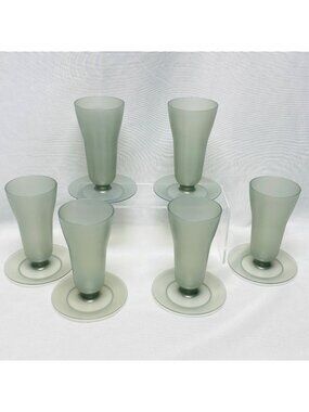 Tupperware 6 Smoke Gray Parfait/Dessert Cups With Matching Bases